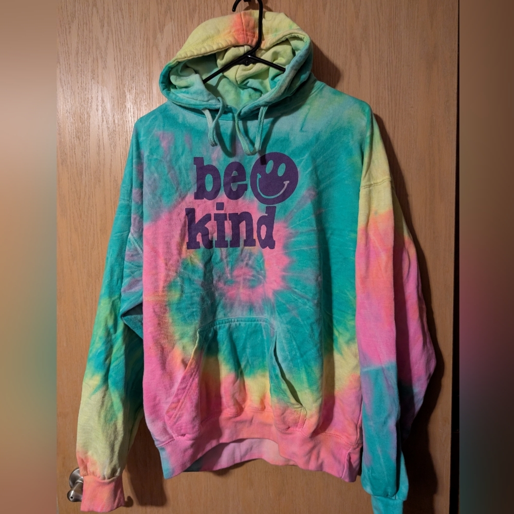 Be Kind Sweatshirt